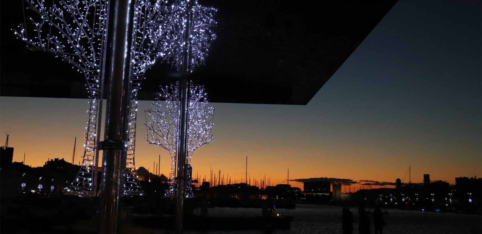 NOUVEL AN À MARSEILLE, RÉVEILLON À L'HÔTEL